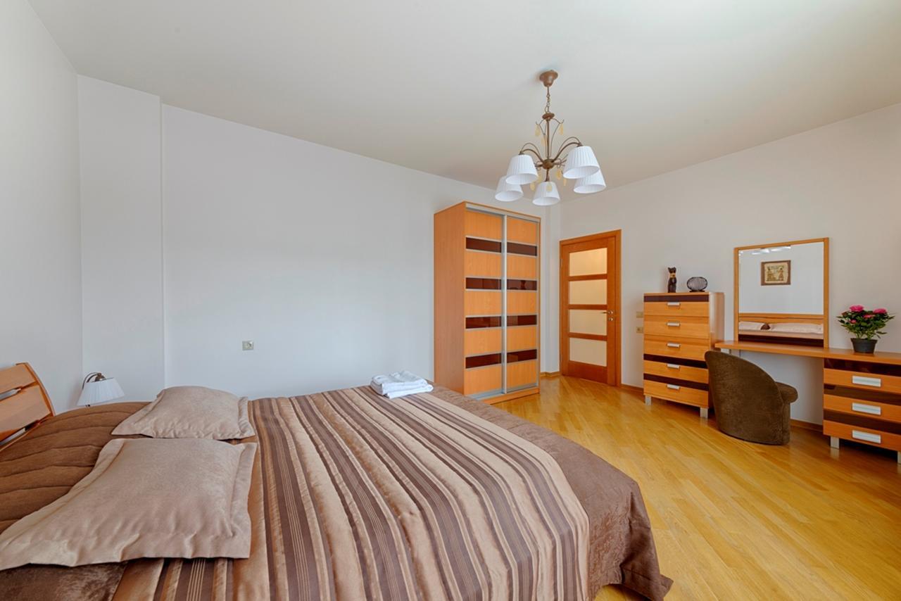 Arenda Apartments - Surganova,5A Minsk Eksteriør bilde